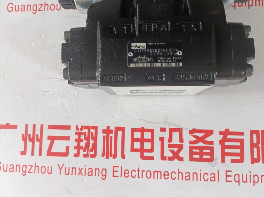 進口parker派克柱塞泵PV046R1K1T1VMMC液壓油泵PV系列油泵 進口parker派克液壓泵PV140R1KIT1NMMC油泵PV系列液壓 派克液壓閥D3FBE01SC0NG00進口parker液壓D3FE系列