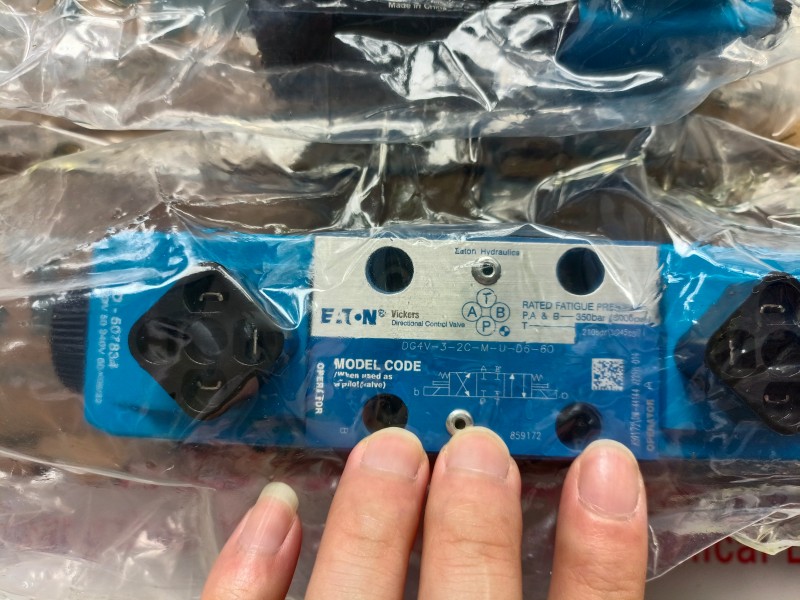 EATON液壓馬達ME1300AC ME1300AP ME1900-C ME1900-Pon stocK 丹佛斯擺線馬達JS-80 JS-100 JS-130 JS-160 JS-195 JS-245現(xiàn)貨 低速大扭矩液壓馬達ME1900-C ME1900-P ME2600-C ME2600-P